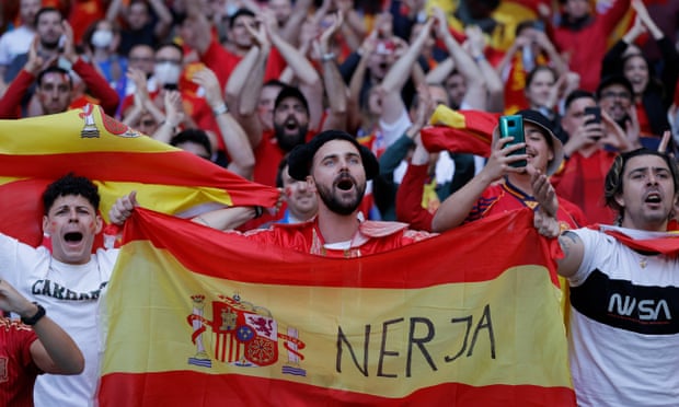 برشلونةوريالمدريدمتىيلتقيانفيمواجهةالكلاسيكو؟